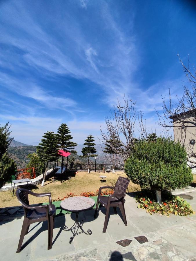 Mist N Meadows Resort Rājgarh Extérieur photo