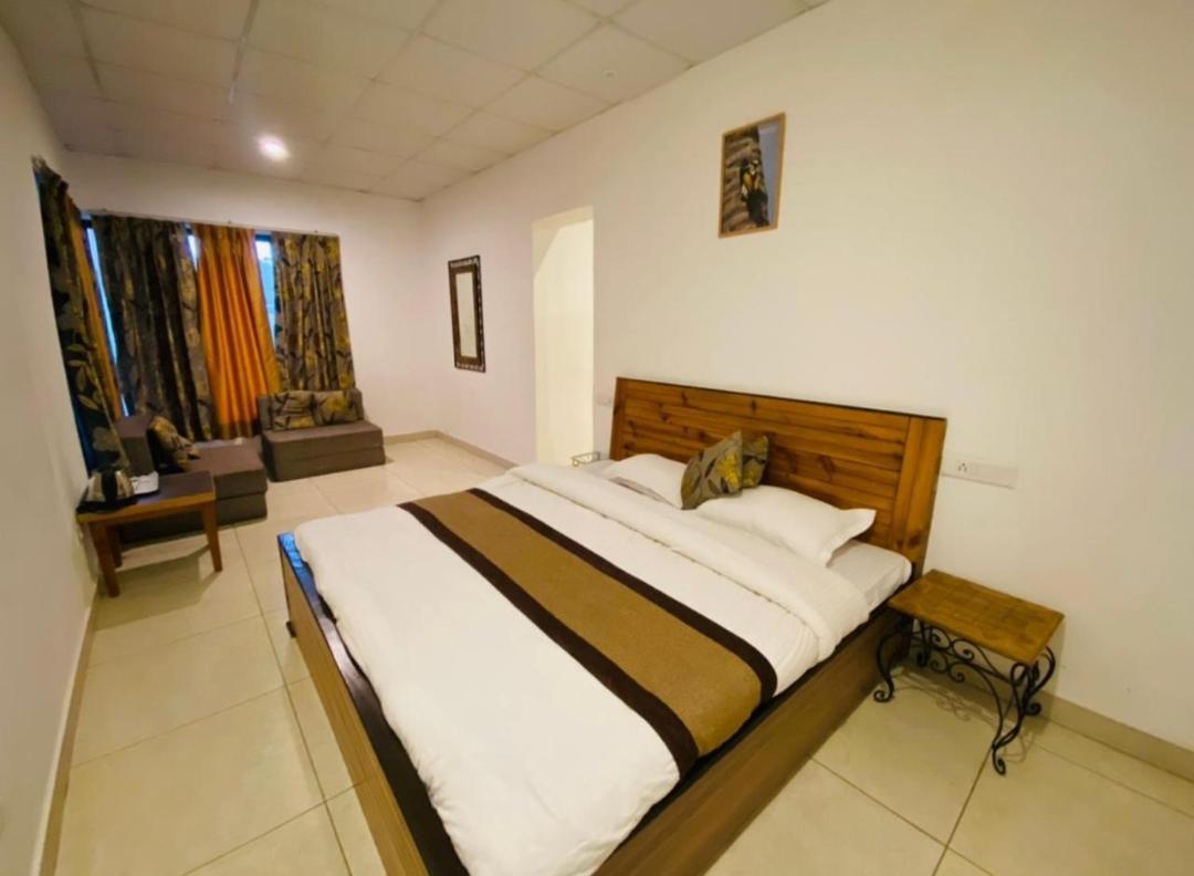 Mist N Meadows Resort Rājgarh Extérieur photo