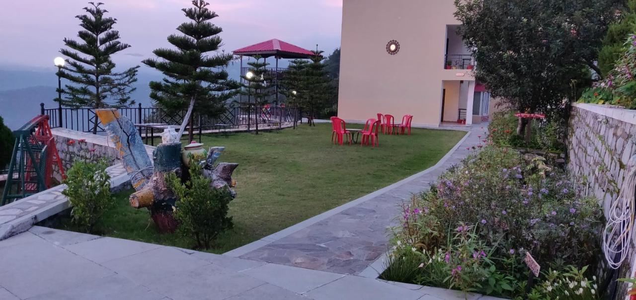 Mist N Meadows Resort Rājgarh Extérieur photo